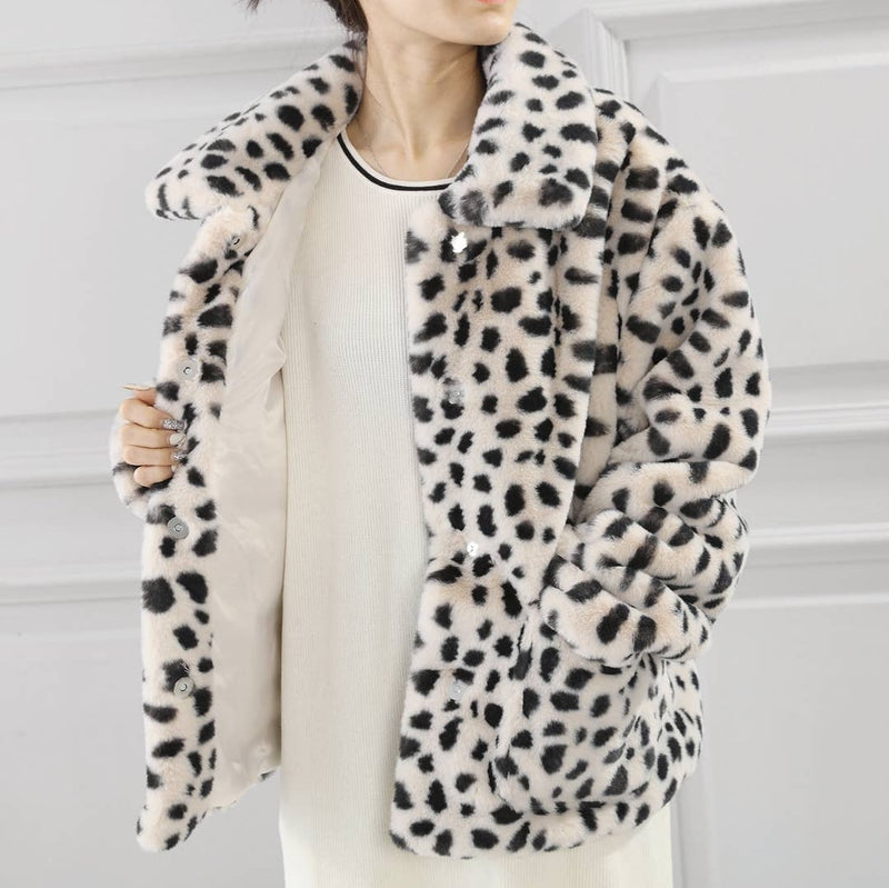 Cappotto in pelliccia sintetica leopardata