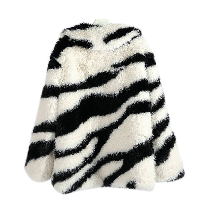 Cappotto in pelliccia sintetica con stampa Zebra